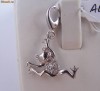 Pandant-charm broscuta din aur+ag ornat cu 12 BRILIANTE