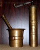 Piua si rasnita de cafea din alama si bronz
