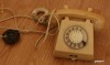 TELEFON FIX ROMANIA ANII 80 CU DISC OCRU GALBEN MUSTAR