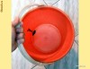 GALEATA PLASTIC FOLOSITA MANER DE PLASTIC 20 LITRII PORTOCALIE