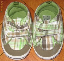 adidasi superbi Mamas& Papas Noi foto