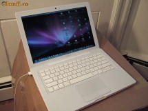 APPLE MACBOOK WHITE IMPECABIL!