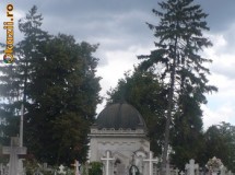 Cimitir Ghencea 2 (Domnesti), loc de veci liber foto