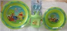 Set pentru hrana pt bebelusi 5 piese:2farfurii/bol+lingurita+furculita+BIBERON CU ADAPTOR DE BAUT,cu 2 manere DISNEY WINNIE THE POOH,nou din UK VERDE foto