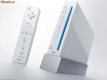 Vand Nintendo Wii alb modat+accesorii(placa wii fit, 2 nunchack, 2 remote, 2 wii classic controller)+40 de jocuri foto