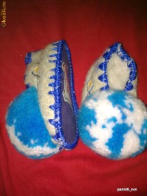 Mopine/Papucei/botosei pentru bebe,G.MINAS,uk3,EUR18/6luni,ORIGINAL GRECIA!PAPUCI TRADITIONALI DIN 100%LANA PURA+PIELE NATURALA!CA NOU!!! UNISEX foto