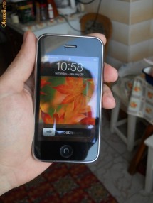 Iphone 3g 8gb black impecabil (Schimb doar cu Samsung i9000 sau lg optimus p970 ofer diferenta)