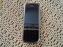 Nokia 8800 carbon.Replica fidela...