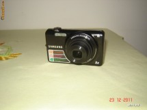 APARAT FOTO Samsung ST 65 cu card de 4Gb şi geantă/toc foto