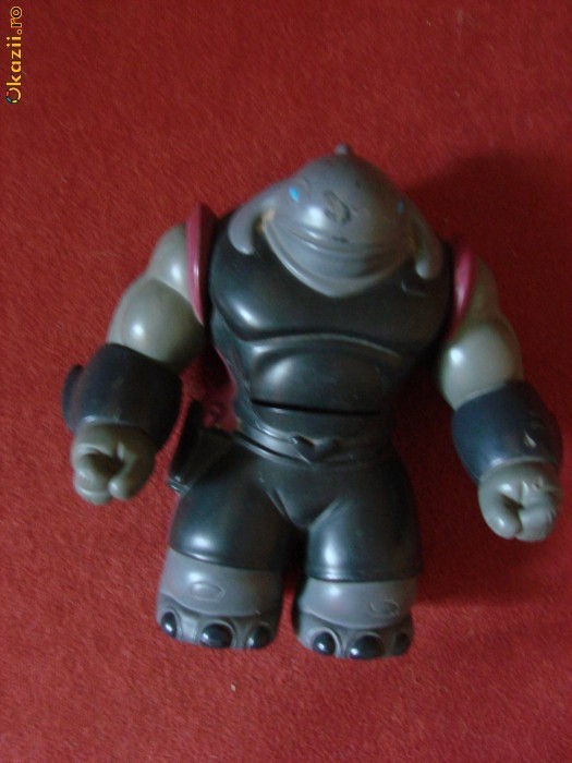 FIGURINA MCDONALDS - MONSTRU DIN PLASTIC (2002) foto mare