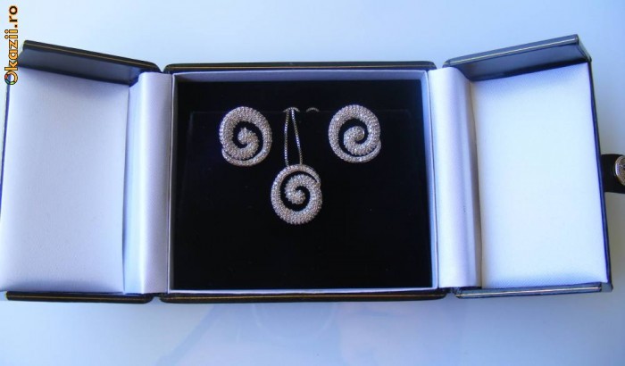 Set Cercei + Pandantiv unicat ornate pavaj 2CT DIAMANTE foto mare