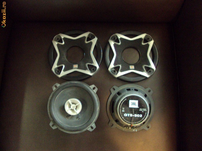 BOXE J B L GT5 502  35W RMS foto mare