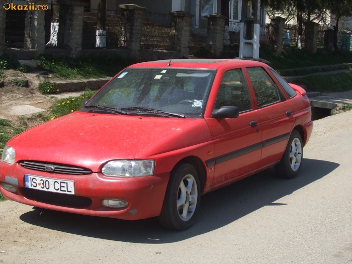 ford escort foto mare