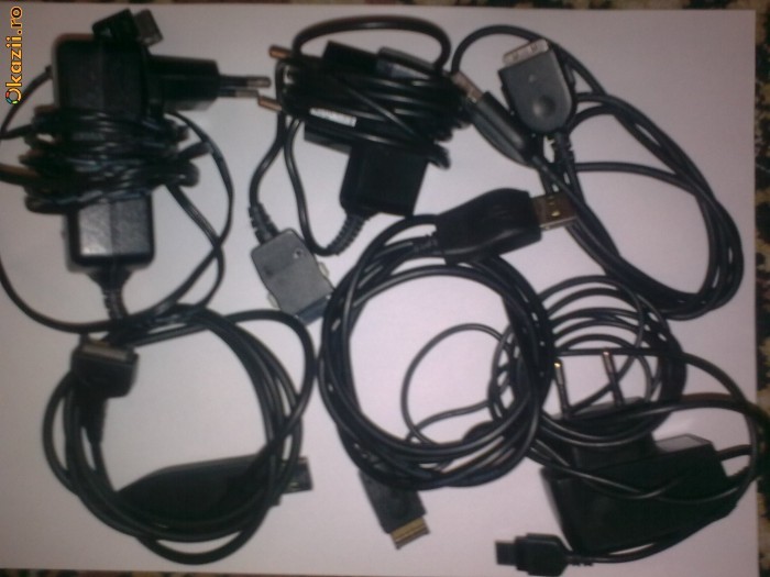 Cabluri de date si incarcatoare gsm foto mare