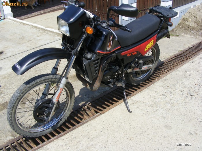 Motocicleta Gillera (Piaggio) Arizona RX foto mare