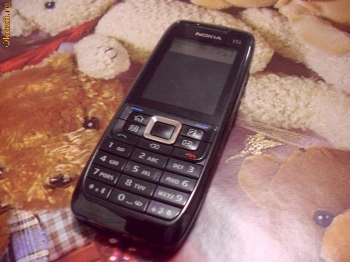 Vand Nokia e51 Black foto mare