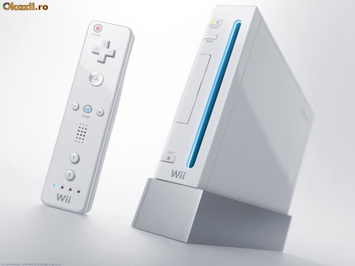 Vand Nintendo Wii alb modat+accesorii(placa wii fit, 2 nunchack, 2 remote, 2 wii classic controller)+40 de jocuri foto mare
