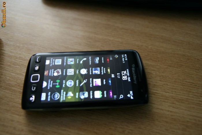 Blackberry Torch 2  - 9860   -   CA NOU - (sch. doar cu Iphone 4 ) foto mare