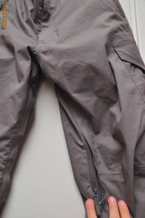 PANTALONI HELLY HANSEN foto mare