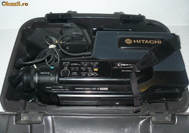 HITACHI 3200 VHS RECORDER VINTAGE ~ Anii 80 ~ Camera Video ~ foto mare
