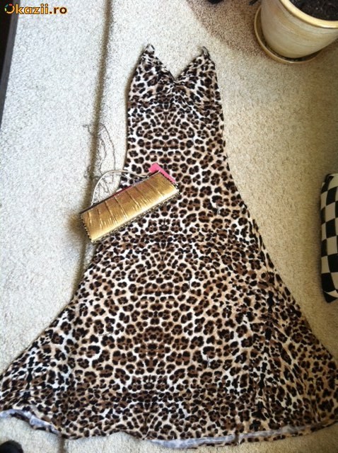 ROCHIE (ROCHII) ROBERTO CAVALLI, DE SEARA, LUNGA , SUPERBA, S-M, ANIMAL PRINT, CADOU GEANTA PLIC foto mare