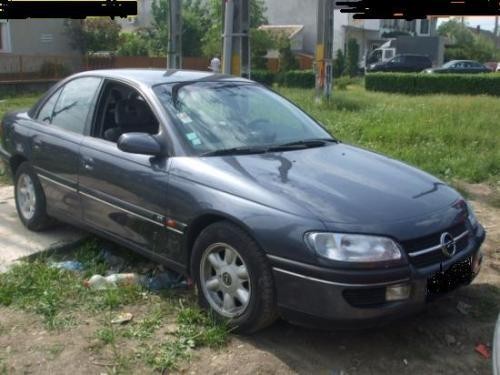 opel omega foto mare