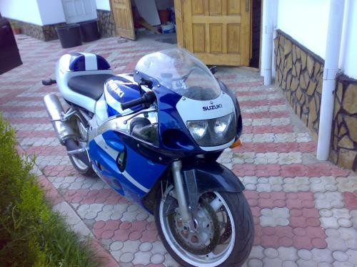 vand suzuki GSXR600 foto mare