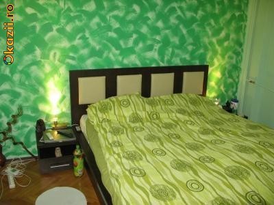 PARTICULAR, VAND Ap. 4 Camere - Arad, Zona INTIM foto mare