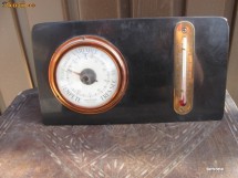Barometru cu thermometru-montate in marmura-de birou foto