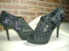 BOTINE TIP SANDALE  CU PLATFORMA NEGRE ELEGANTE PERFORATE NR 40 NOI