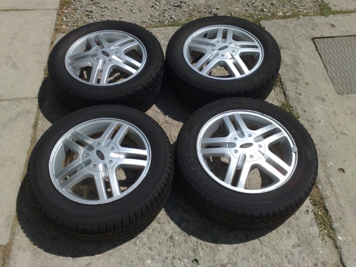 JANTE ORIGINALE FORD 4*108 15" FOCUS,FUSION,FIESTA,MONDEO ETC BONUS CAUCIUCURILE foto mare JANTE ORIGINALE FORD 4*108 15" FOCUS,FUSION,FIESTA,MONDEO ETC BONUS CAUCIUCURILE foto mare
